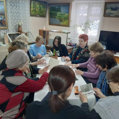В музее на кануне Дня матери