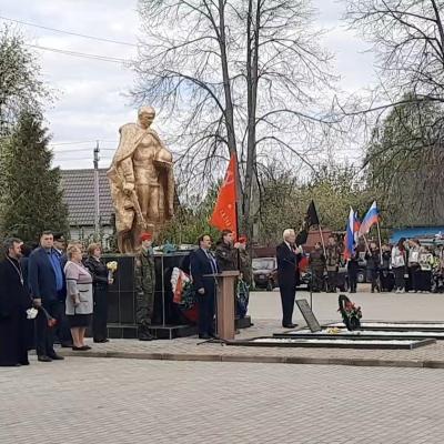 Участие в торжественном митинге и в праздничной программе «За давностью лет»