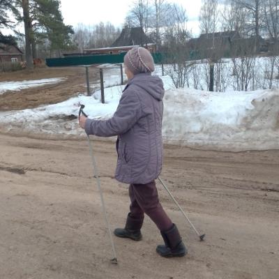 Скандинавская ходьба в марте