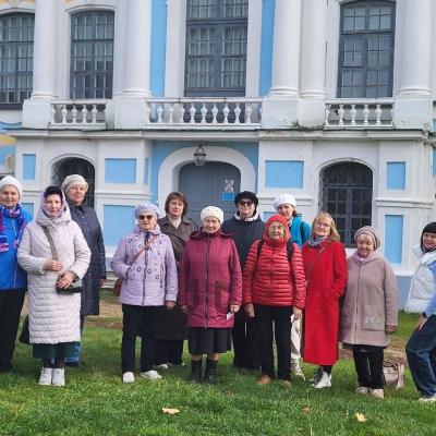 Экскурсионная поездка в усадьбу «Хмелита»