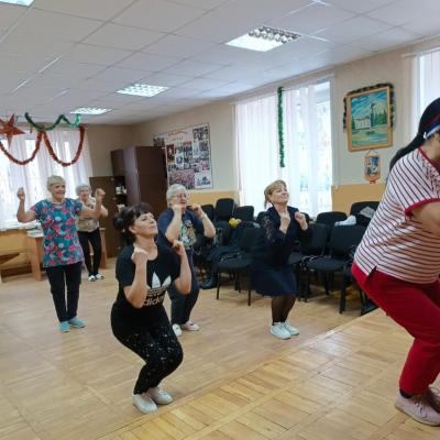 Занятие по аэробике