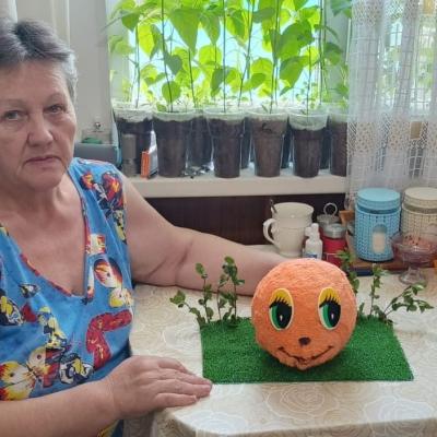 Творческий уголок