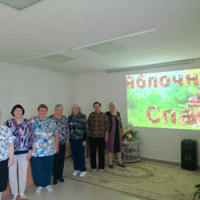 Познавательно - игровая программа.  «Яблочные посиделки».