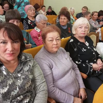 Клуб «Активное долголетие. Вязьма» Выезд в Смоленск на концерт, посвящённый Дню пожилого человека