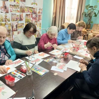 Клуб «Активное долголетие. Вязьма» Рисуем с радостью