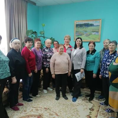 Клуб «Активное долголетие. Вязьма» Информационная встреча с сотрудником Сбербанка