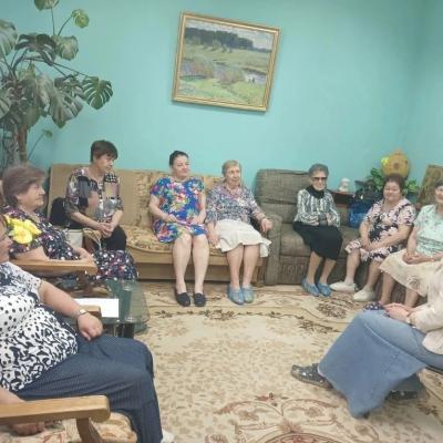 Вяземский КЦСОН Клуб «Активное долголетие. Вязьма» Беседа психолога Елены Фатовой «Как справляться с негативными эмоциями»