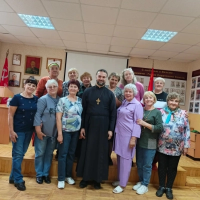 Песня и люди в одном строю защитников»: вечер памяти в клубе  «Серенада души»