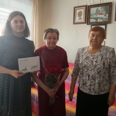Поздравили с юбилеем несовершеннолетнего узника